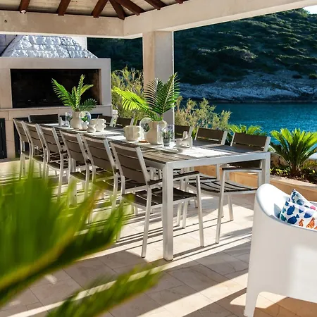 Seafront - Orasija Villa Povlja